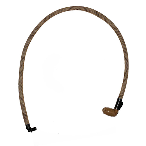 The QORE PERFORMANCE Source 90 Drink Tube features a Storm Bite Valve and 90 Degree Hard Elbow, ensuring optimal hydration compatibility with IcePlate Curve.