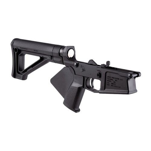 The Aero Precision M5 Featureless Complete Lower features a Strike Industries Simple Featureless Grip and Magpul MOE Fixed Stock, ensuring compliance and ergonomic handling.