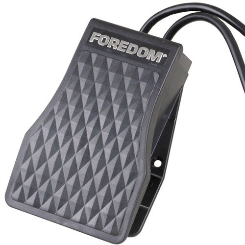 The BLACKSTONE FCT-1 Foot Control provides precise speed control for Foredom tools, keeping your hands free while ensuring reliable performance with durable construction.