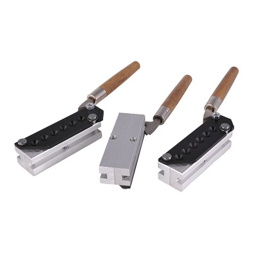 The LEE PRECISION 6 Cavity Rifle Bullet Mold features rust-resistant aluminum blocks and a hard anodized sprue plate for durable, efficient bullet casting.