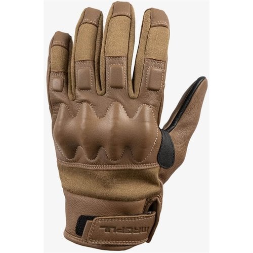 Experience superior protection and comfort with Magpul Breach Glove 2.0, featuring D30 knuckle protectors, Nomex material, and touch-screen compatibility.
